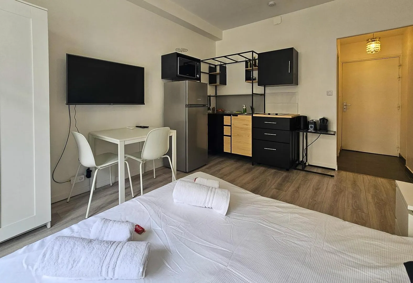 니스 Stella Monte 3 Ac Wifi 2 Pers 아파트 0*,